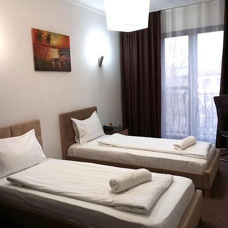 Rhc Royal Hotel Nagyvárad Kültér fotó
