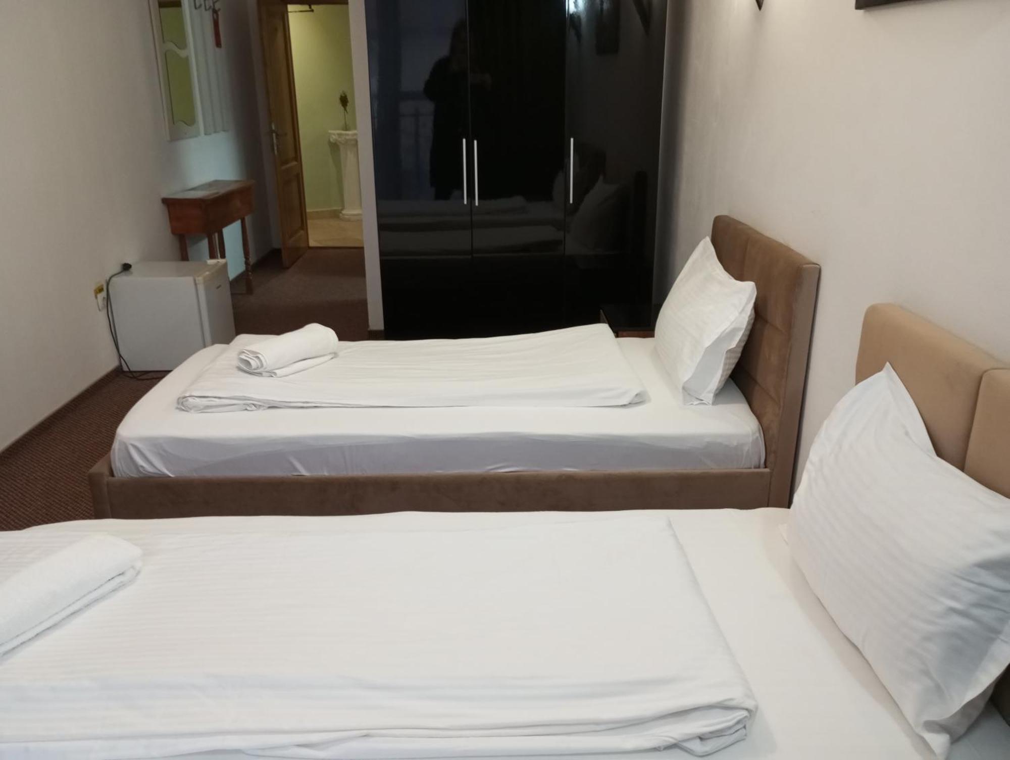 Rhc Royal Hotel Nagyvárad Kültér fotó